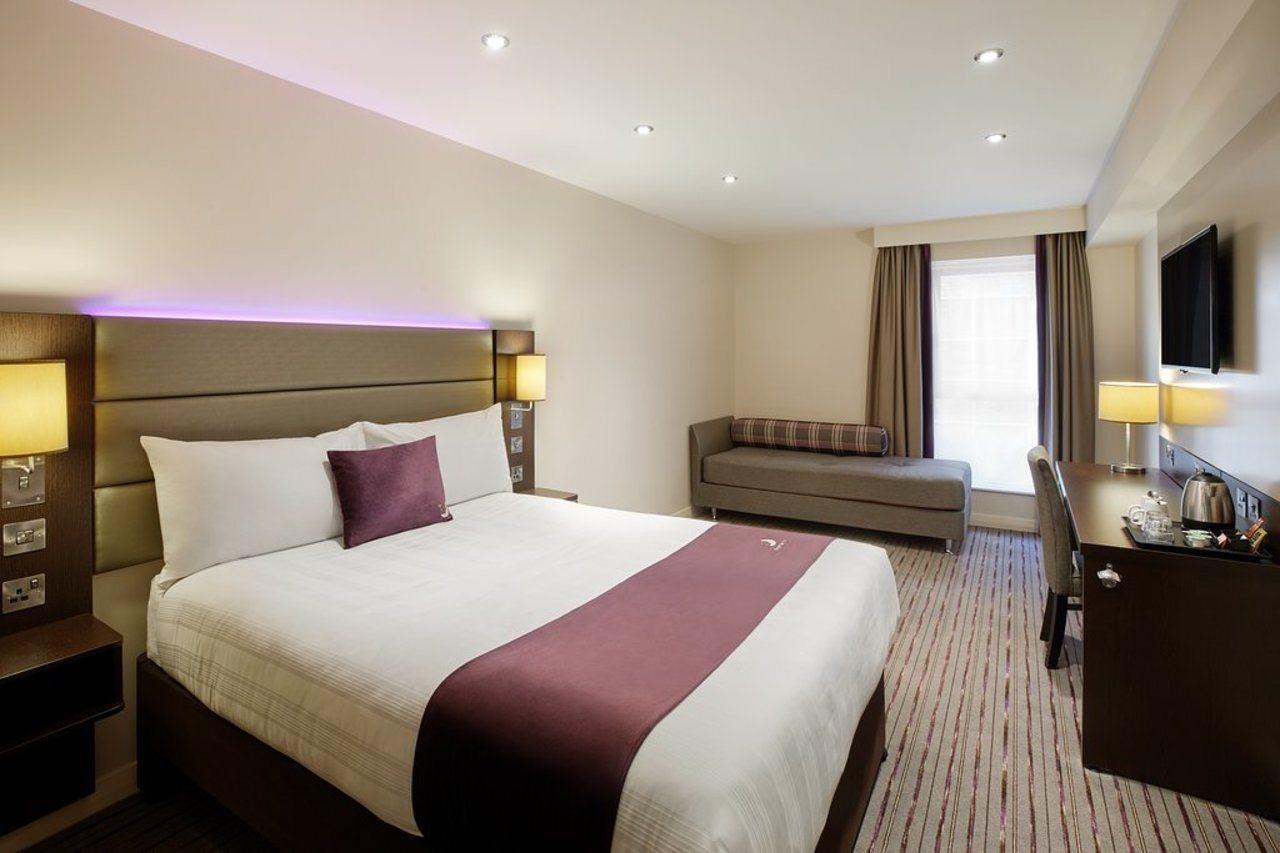 Premier Inn 斯劳 外观 照片