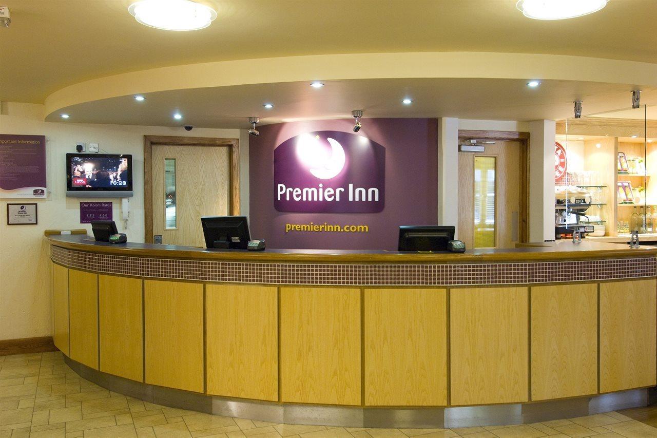 Premier Inn 斯劳 外观 照片