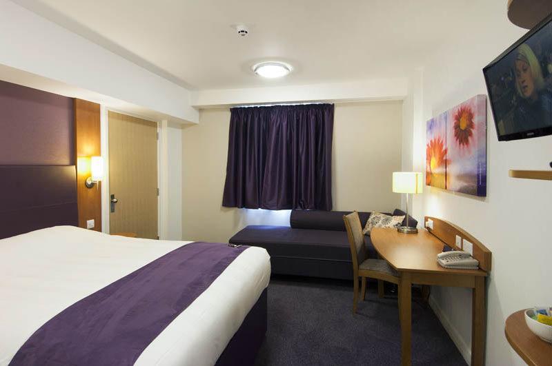 Premier Inn 斯劳 外观 照片